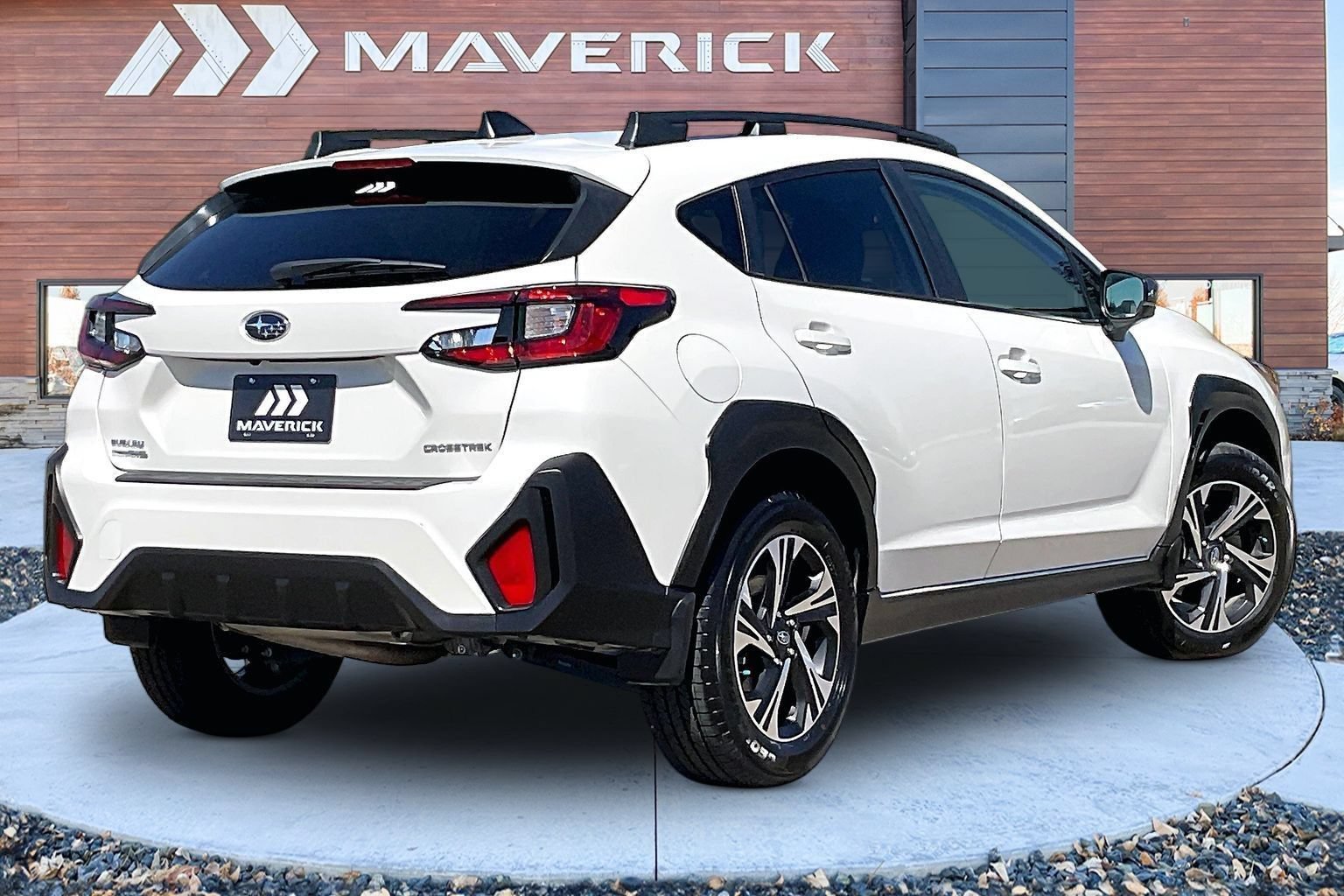 Used 2024 Subaru Crosstrek 2.0i Premium AWD/4WD image 5