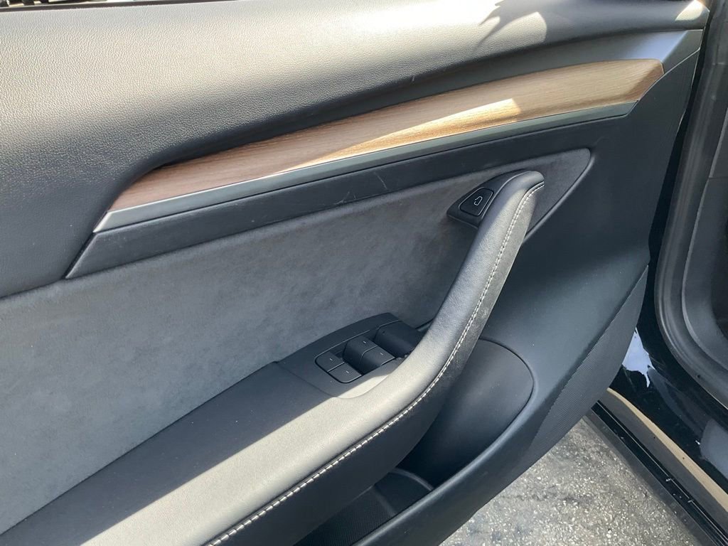 Used 2023 Tesla Model 3 Standard Range RWD image 24