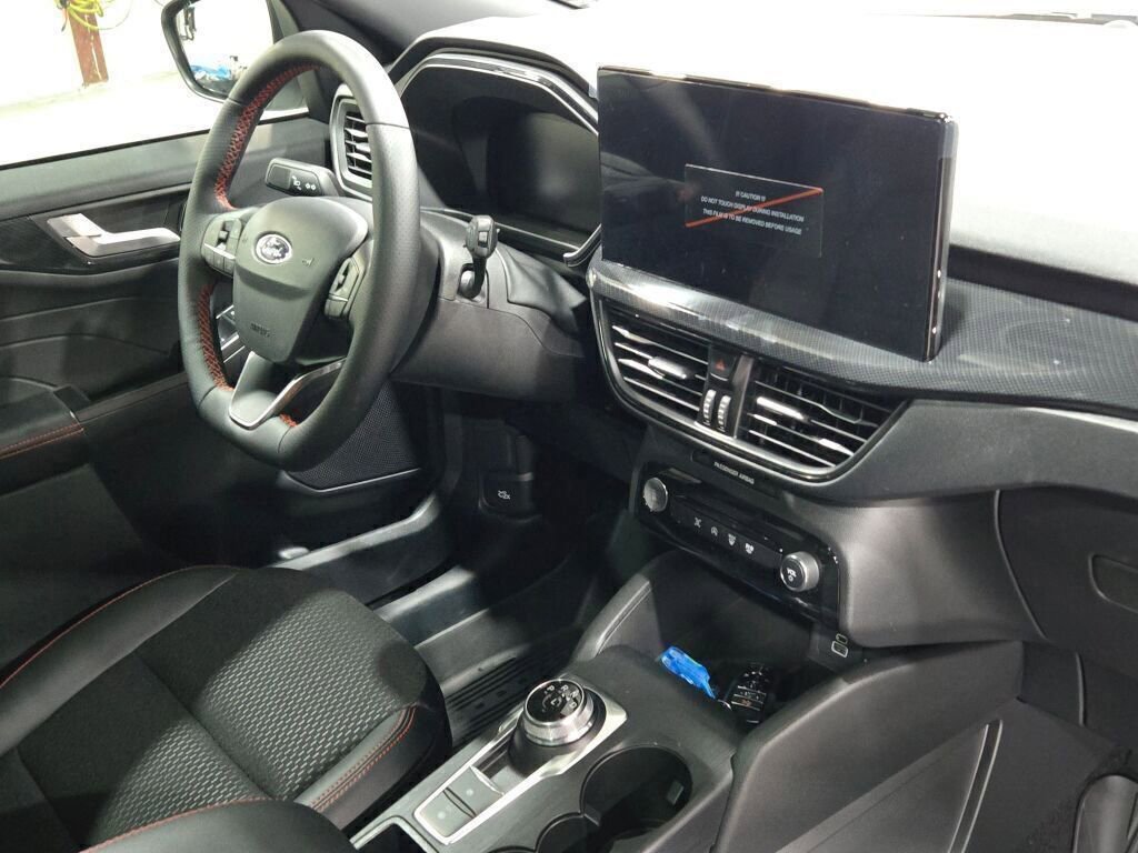 New 2025 Ford Escape ST-Line w/ Tech Pack #1 image 8