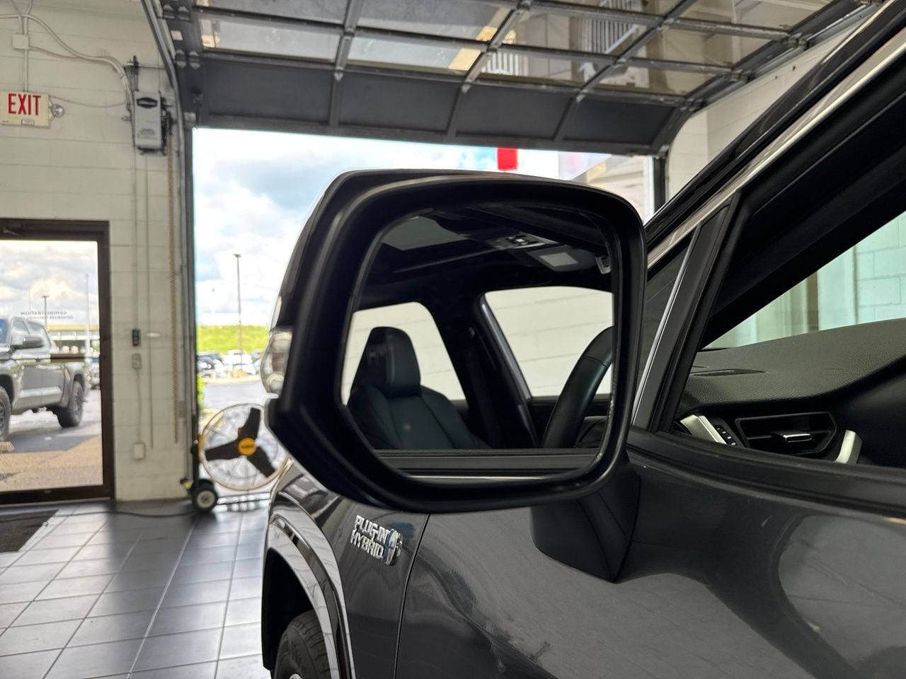 Used 2024 Toyota RAV4 XSE AWD/4WD image 14