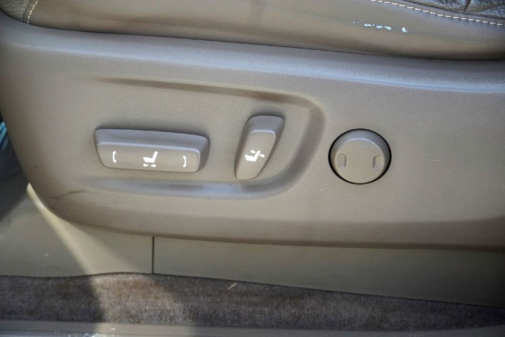 Used 2017 Lexus GX 460 image 25