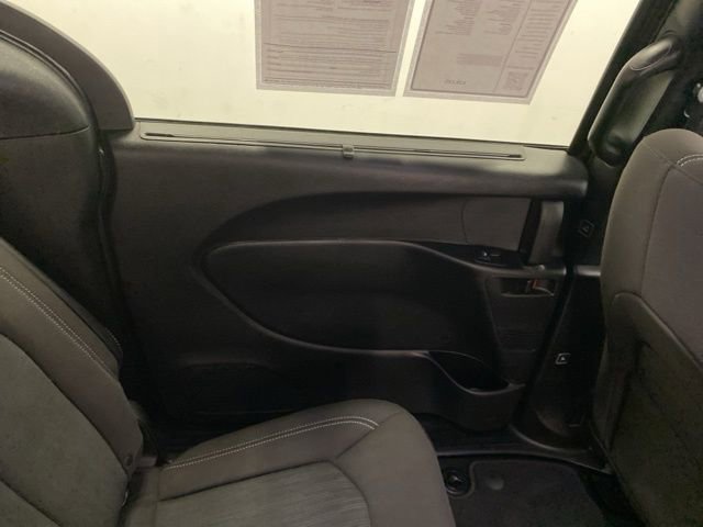 Used 2021 Chrysler Pacifica Touring image 25