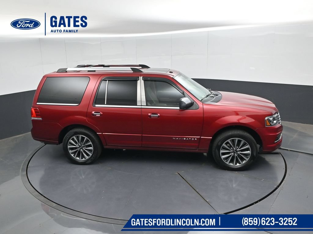 Used 2017 Lincoln Navigator Select AWD/4WD image 51