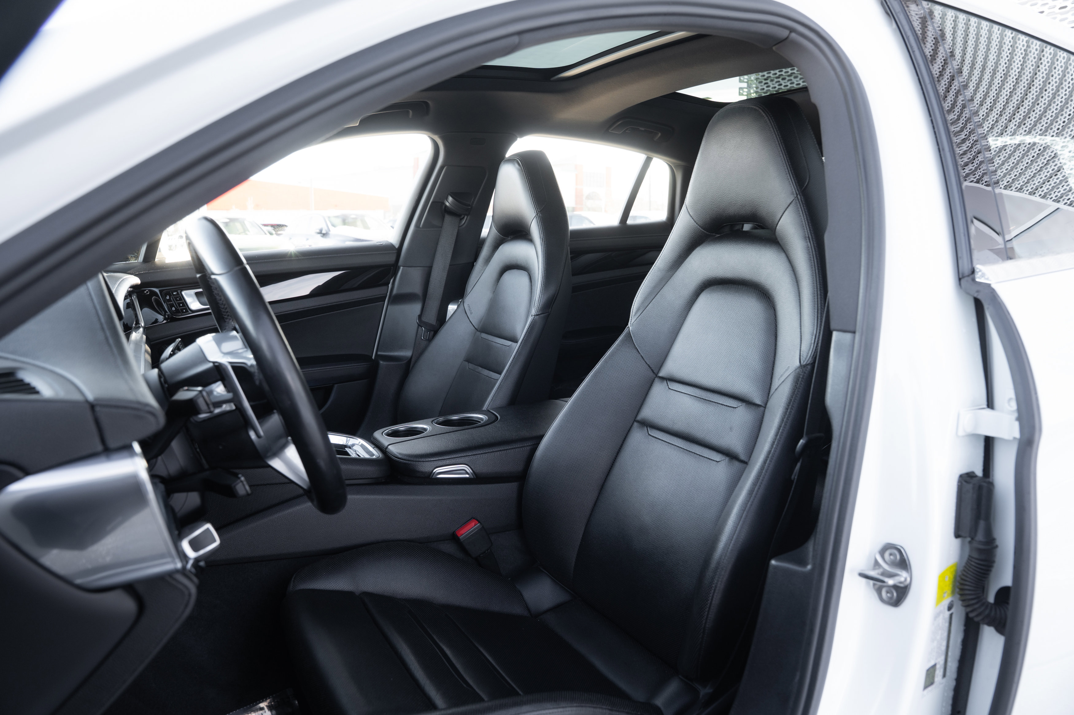 Used 2020 Porsche Panamera 4S image 25