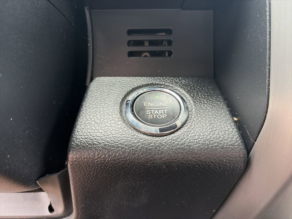 Used 2015 Ford F150 Platinum w/ Equipment Group 701A Luxury RWD image 28