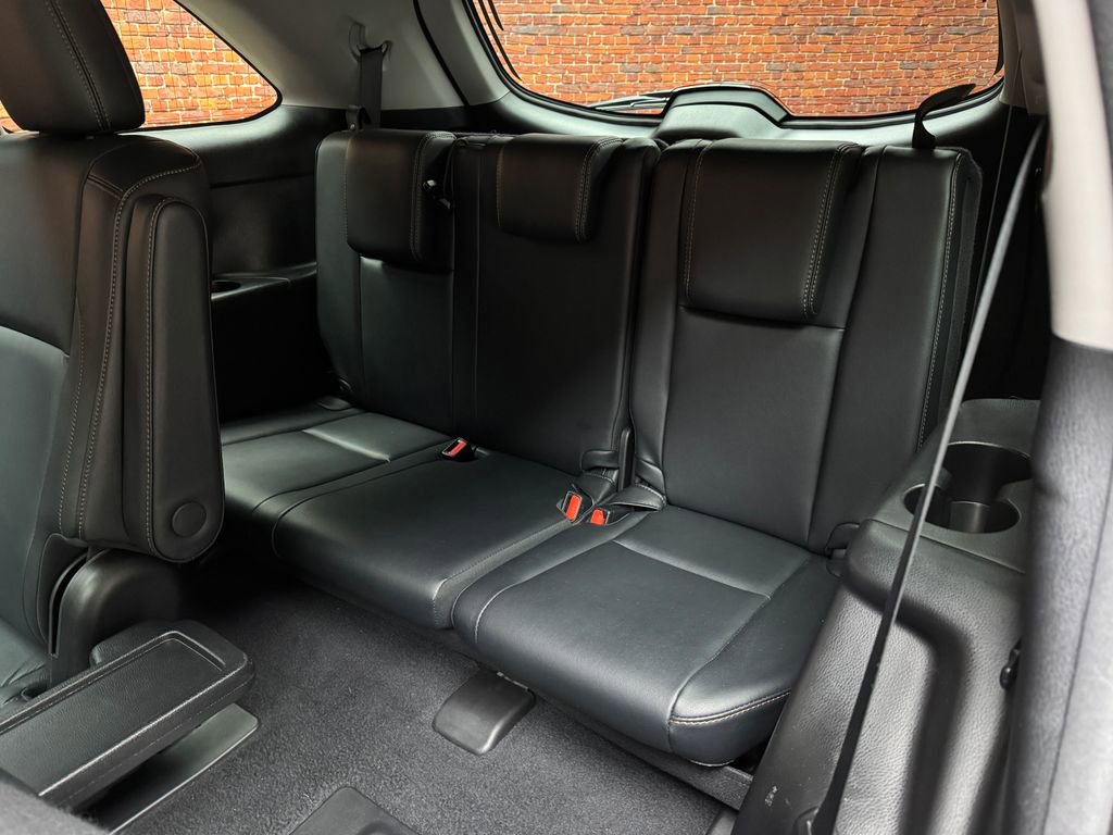 Used 2018 Toyota Highlander XLE image 4