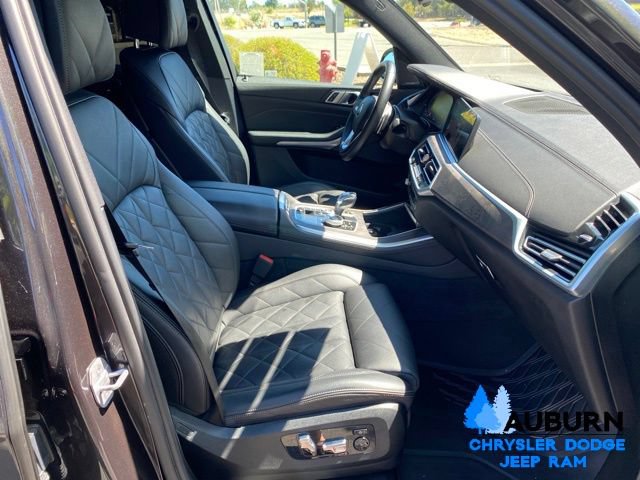 Used 2023 BMW X5 xDrive40i w/ Luxury Seating Package AWD/4WD image 18