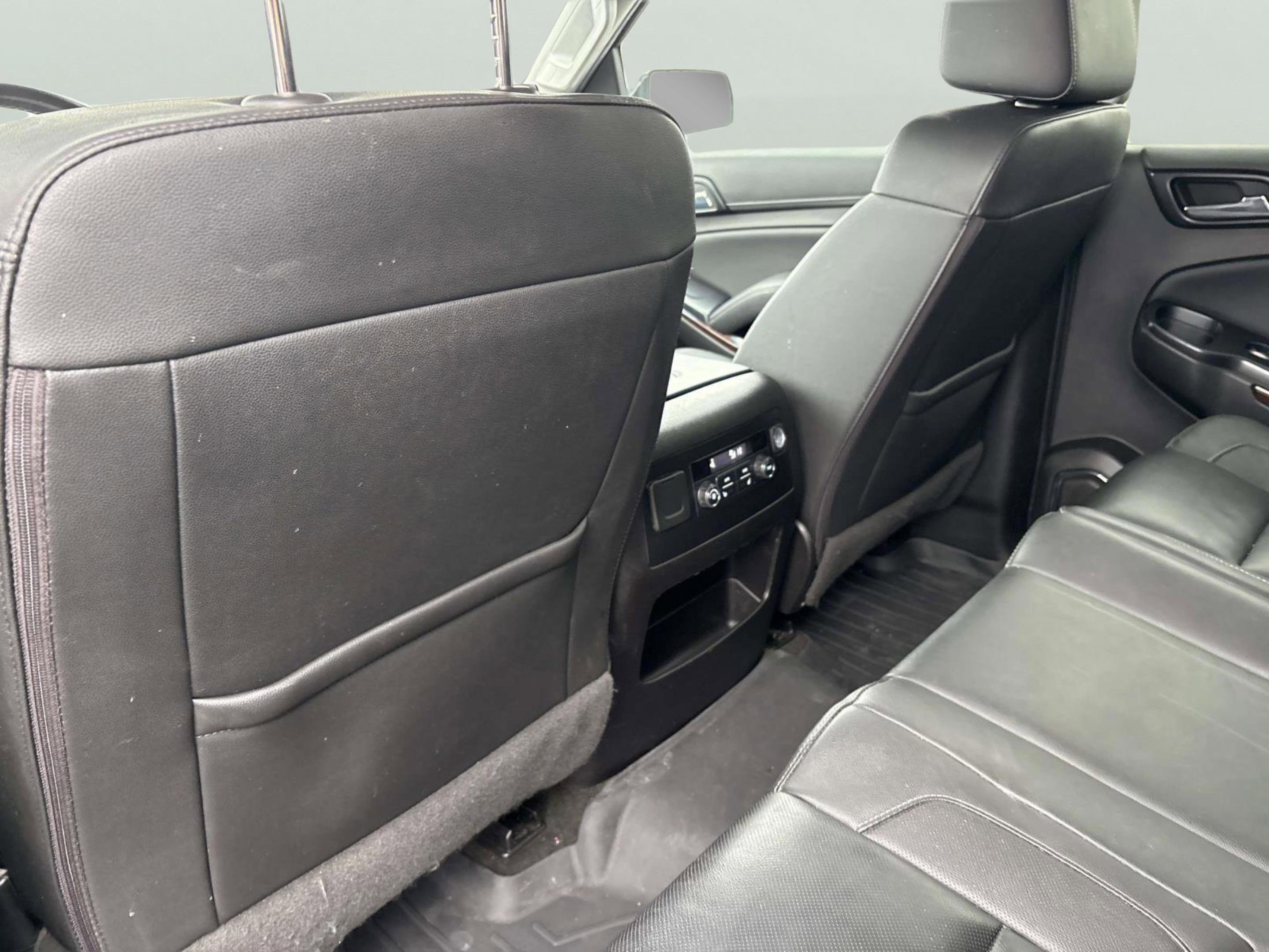 Used 2017 GMC Yukon SLT image 17