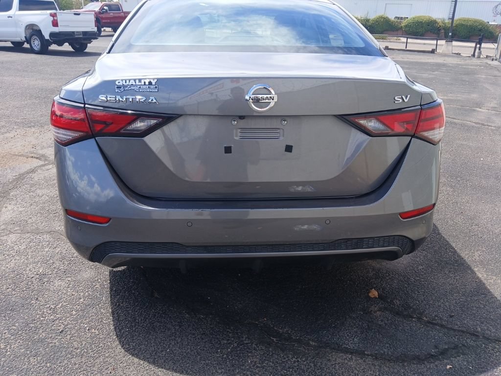 Used 2023 Nissan Sentra SV FWD image 4