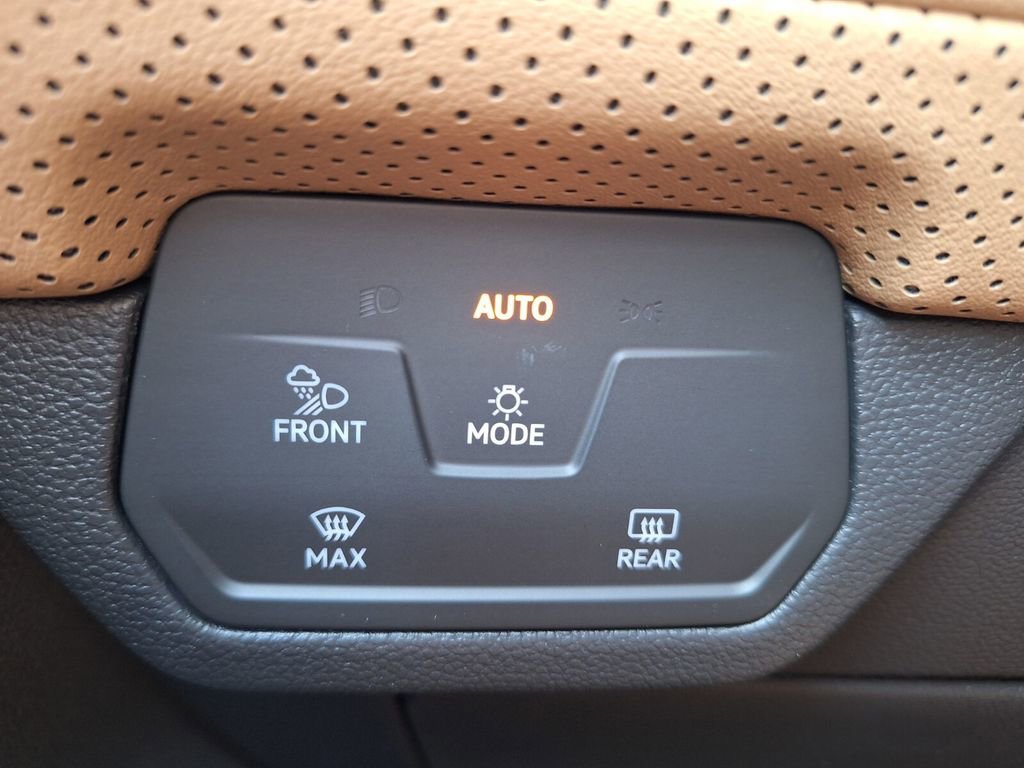 New 2026 Volkswagen Atlas Cross Sport SEL R-Line image 12