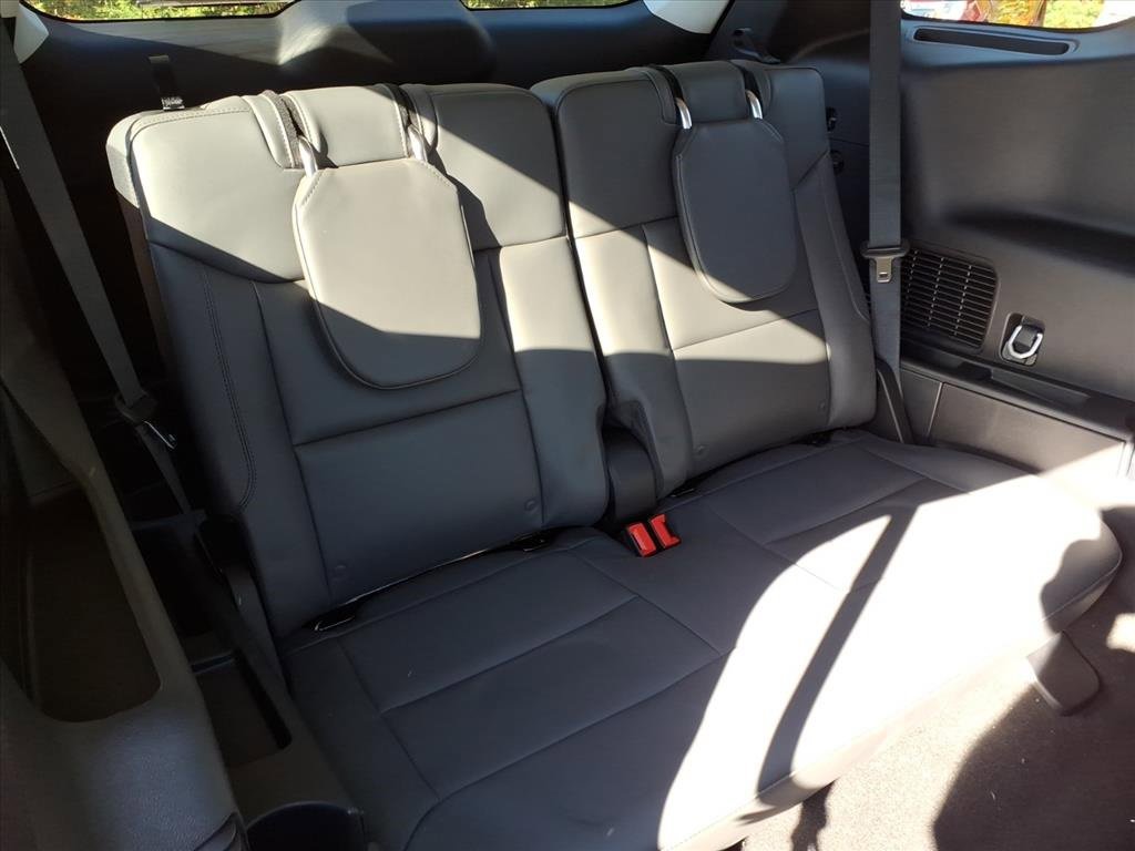 New 2025 Ford Explorer Active image 12