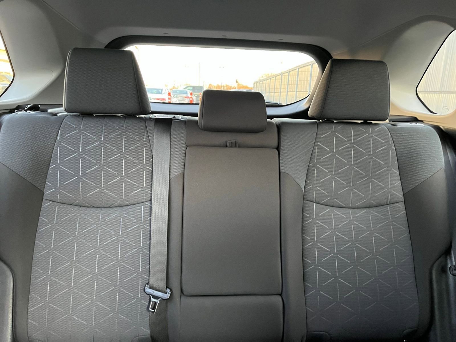 Used 2025 Toyota RAV4 XLE image 38