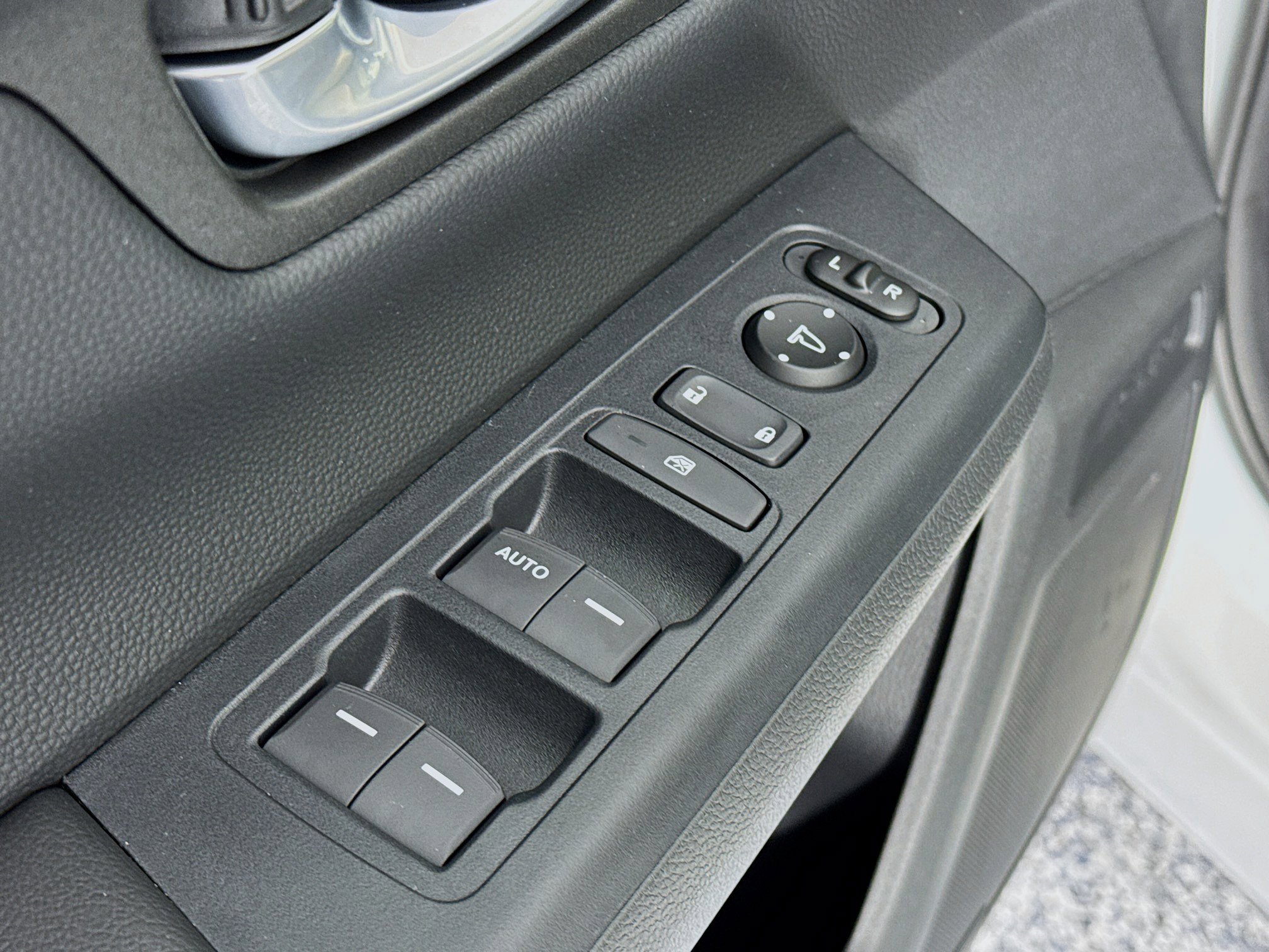 New 2026 Honda CR-V LX image 17