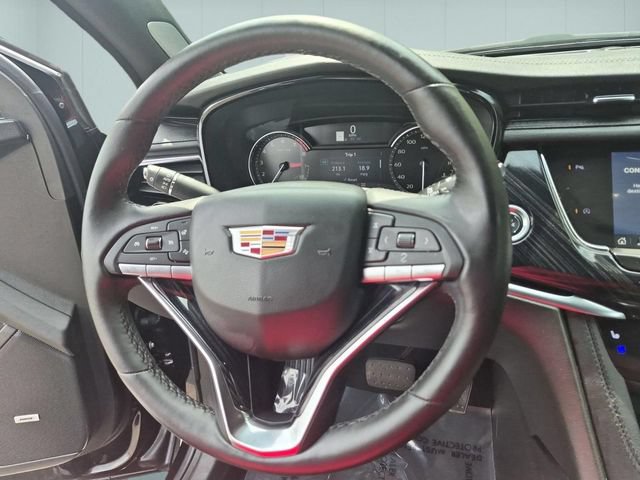 Certified 2025 Cadillac XT6 Premium Luxury w/ LPO, Floor Liner Package AWD/4WD image 20