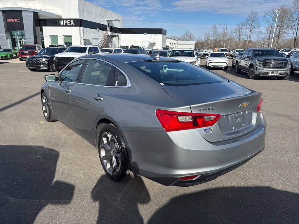 Used 2023 Chevrolet Malibu LT image 3