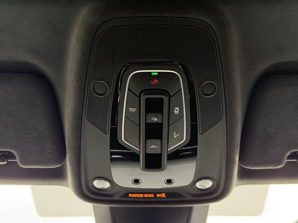 Used 2024 Audi RS Q8 image 33