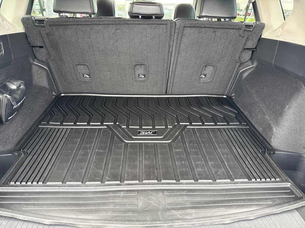 Used 2022 Nissan Rogue SL w/ SL Premium Package image 13