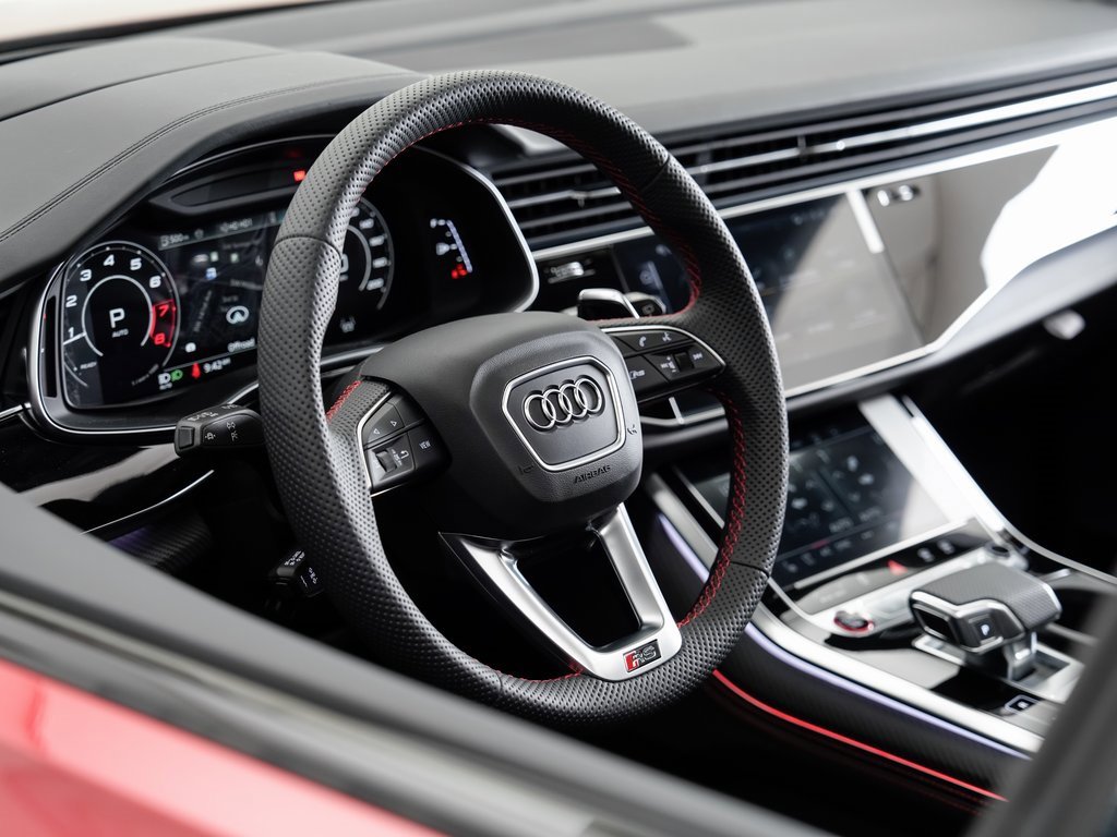 New 2025 Audi RS Q8 performance image 9