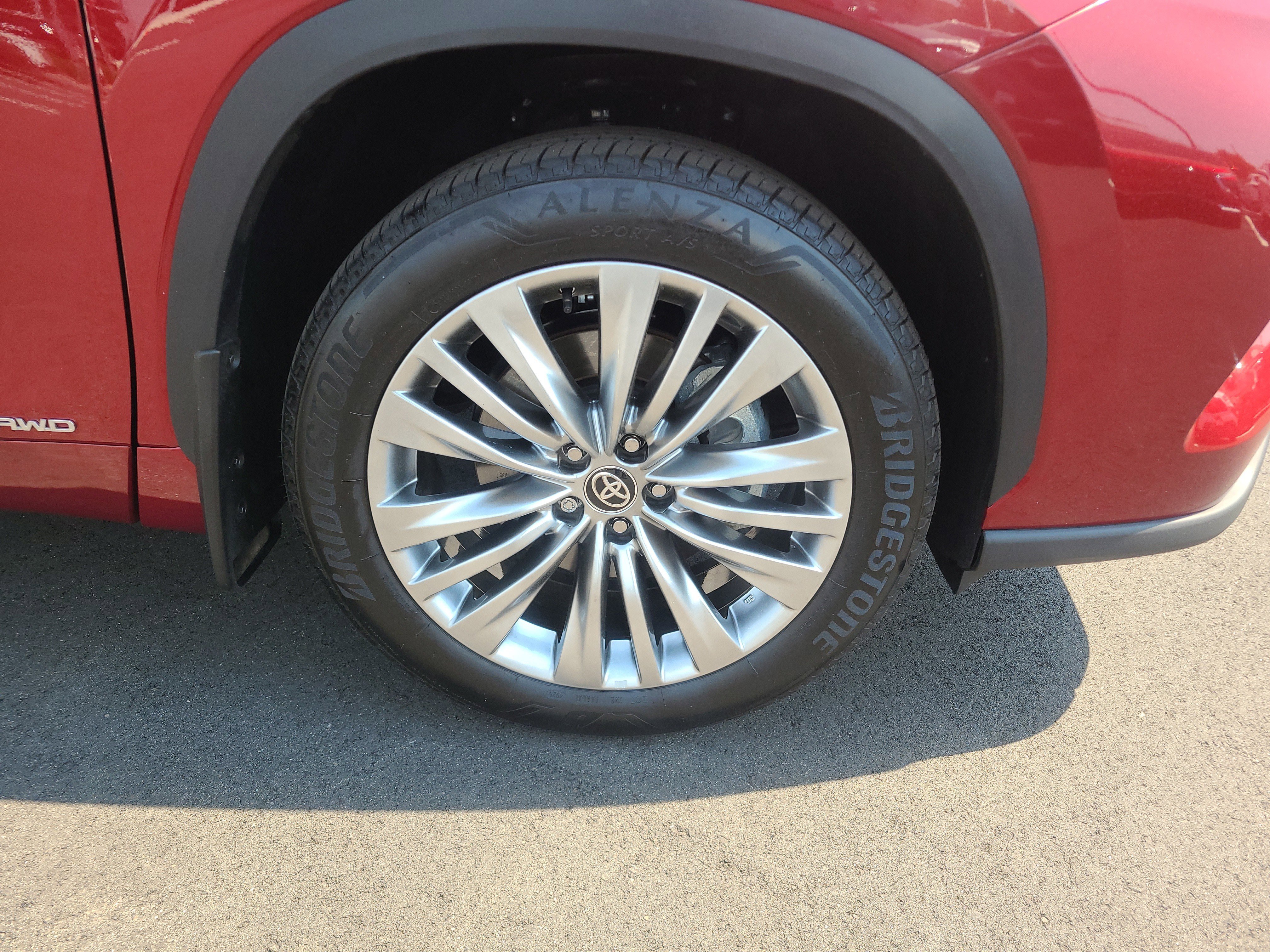 Certified 2026 Toyota Highlander Platinum AWD/4WD image 12