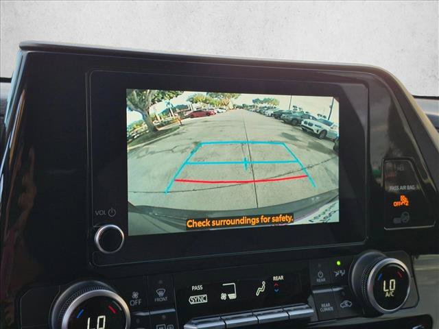 Certified 2024 Toyota Highlander LE FWD image 13