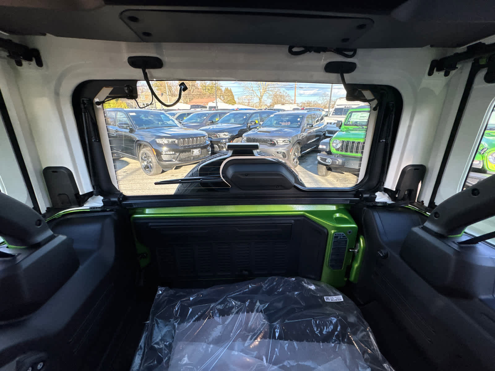 New 2026 Jeep Wrangler Unlimited Sahara AWD/4WD image 35