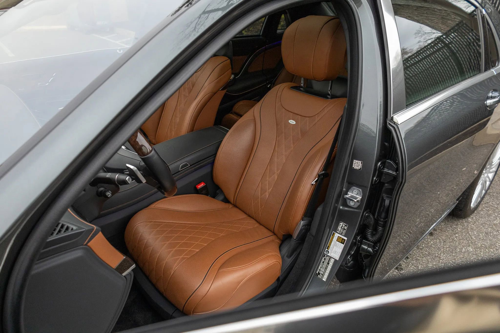 Used 2018 Mercedes-Benz Maybach S 560 4MATIC image 40