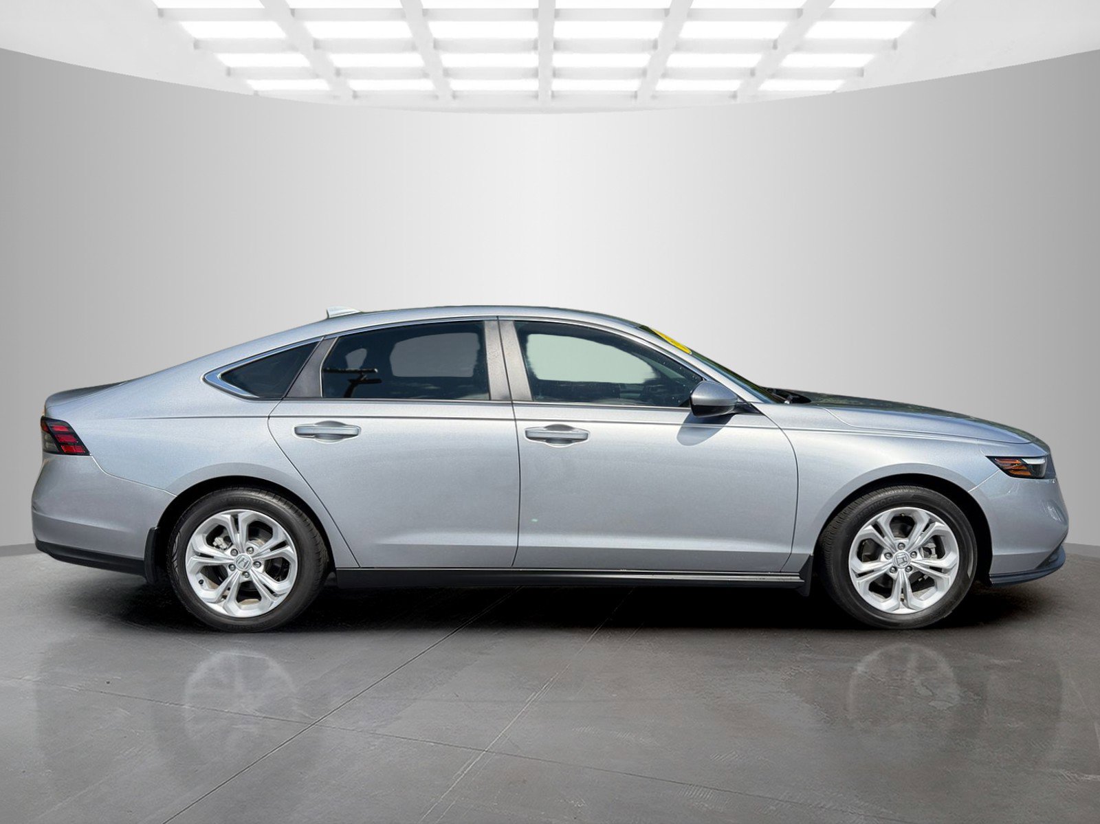 Used 2024 Honda Accord LX image 6