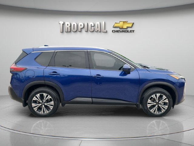 Used 2023 Nissan Rogue SV w/ SV Premium B Package FWD image 6