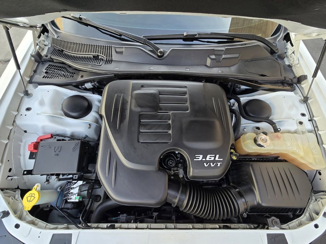 Used 2022 Dodge Challenger SXT image 11