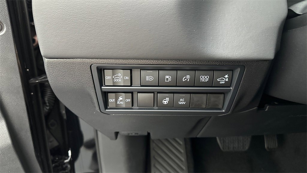 New 2025 Toyota Tundra Platinum image 22