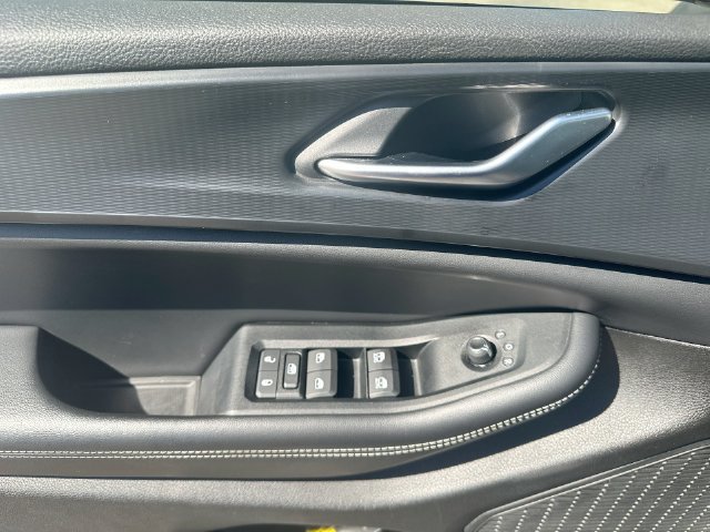 Certified 2023 Jeep Grand Cherokee L Laredo AWD/4WD image 16