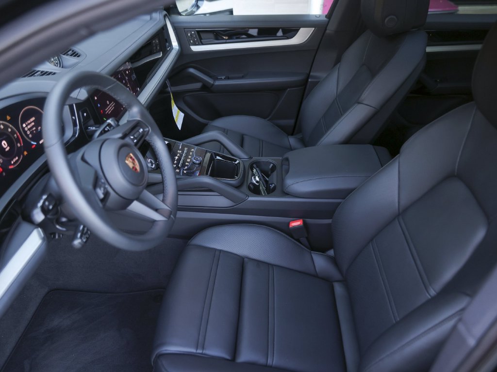 New 2026 Porsche Cayenne S AWD/4WD image 18