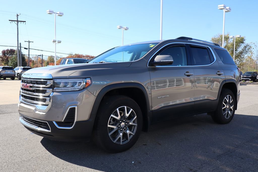 Used 2023 GMC Acadia SLE w/ Driver Convenience Package image 8