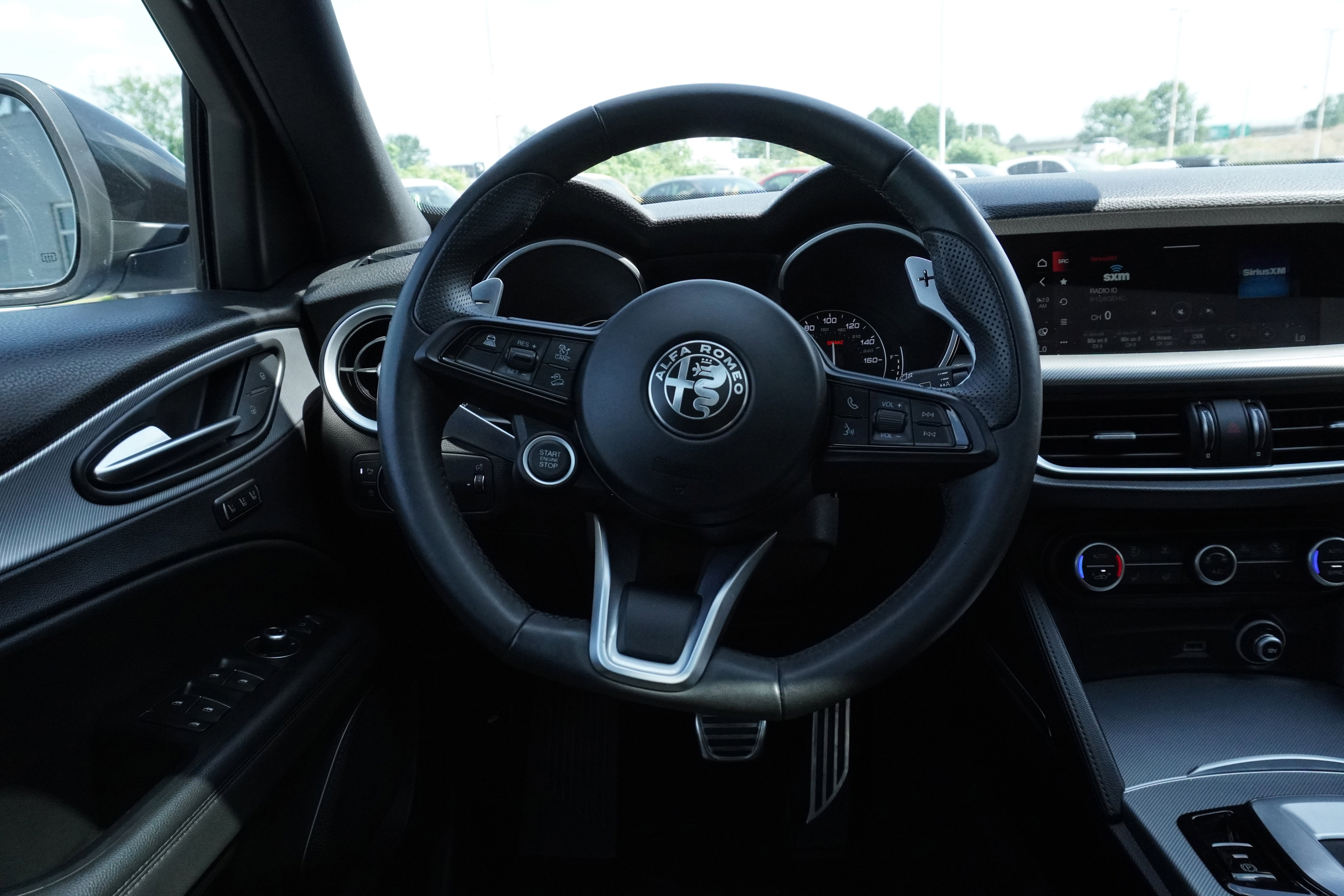 Used 2023 Alfa Romeo Stelvio Veloce image 17