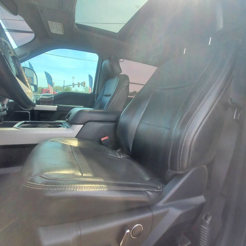 Used 2019 Ford F350 Lariat w/ Lariat Ultimate Package image 12