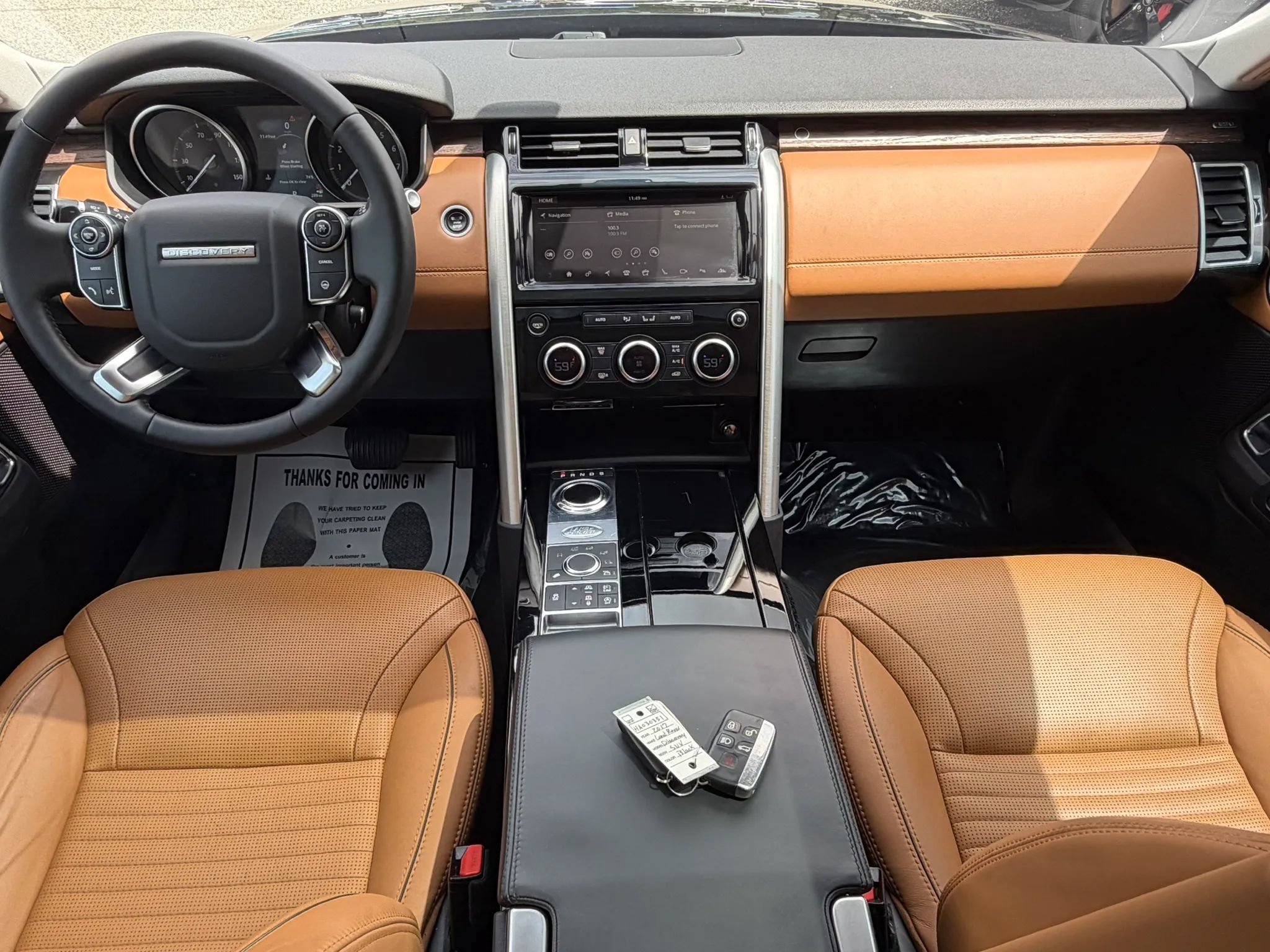 Used 2017 Land Rover Discovery HSE Luxury AWD/4WD image 12