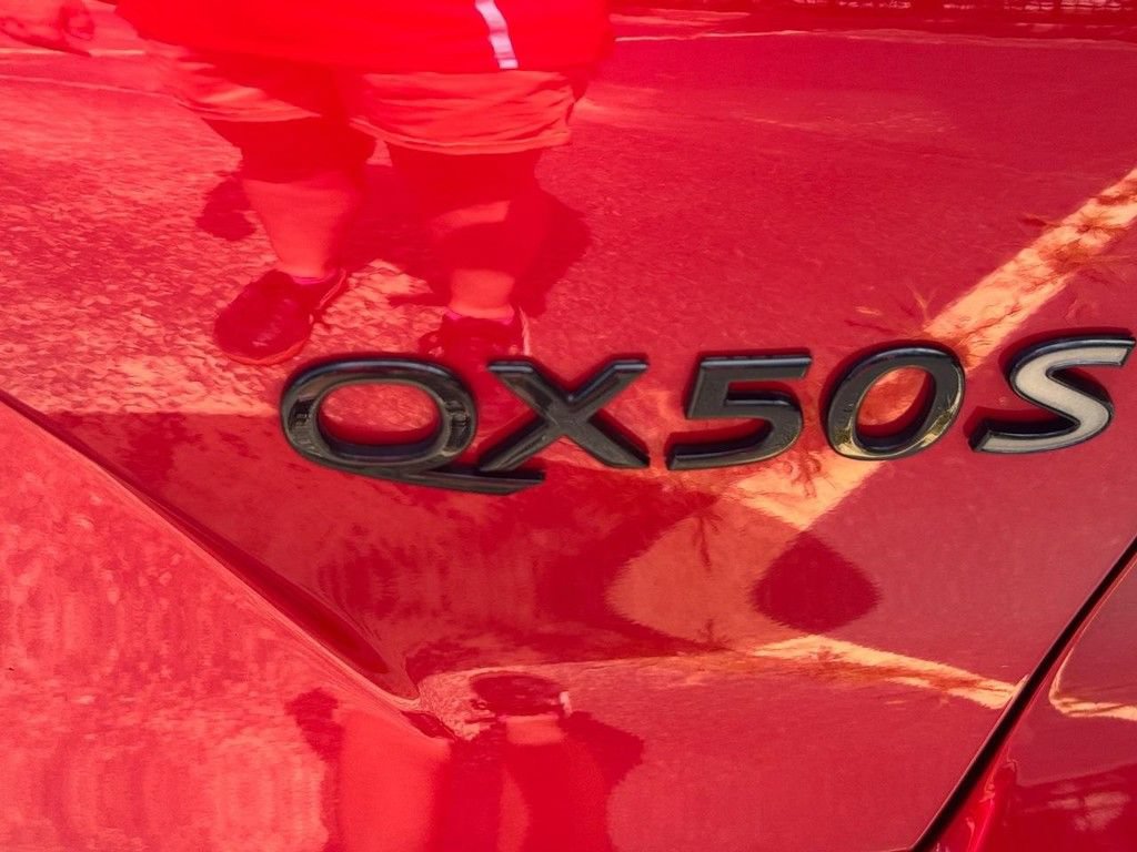 Used 2023 INFINITI QX50 Sport AWD/4WD image 5