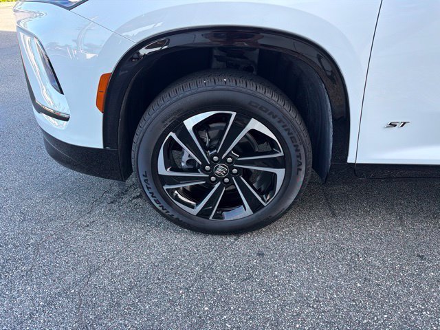 New 2026 Buick Enclave Sport Touring w/ Power Package FWD image 10