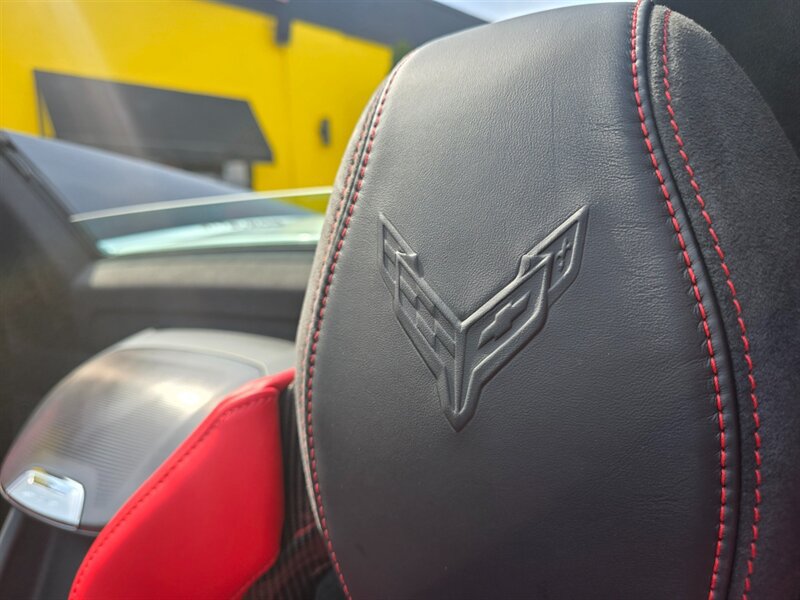 Used 2026 Chevrolet Corvette Z06 w/ Stealth Interior Trim Package RWD image 20