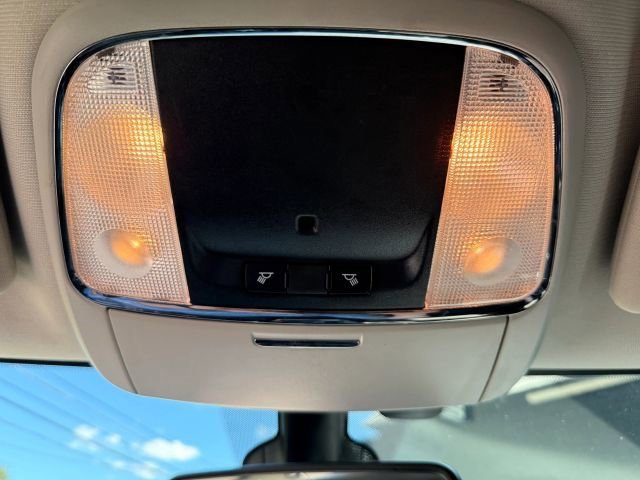 Used 2018 Dodge Durango SXT w/ 3rd Row Seating Group image 26