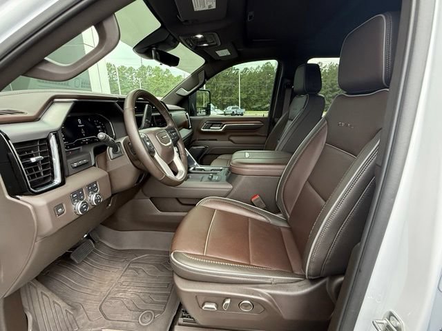 Used 2024 GMC Sierra 2500 Denali w/ Denali Reserve Package AWD/4WD image 11
