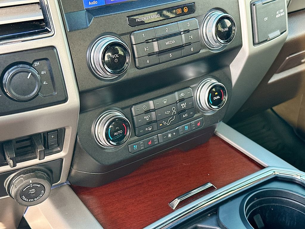Used 2020 Ford F250 King Ranch w/ King Ranch Ultimate Package AWD/4WD image 14
