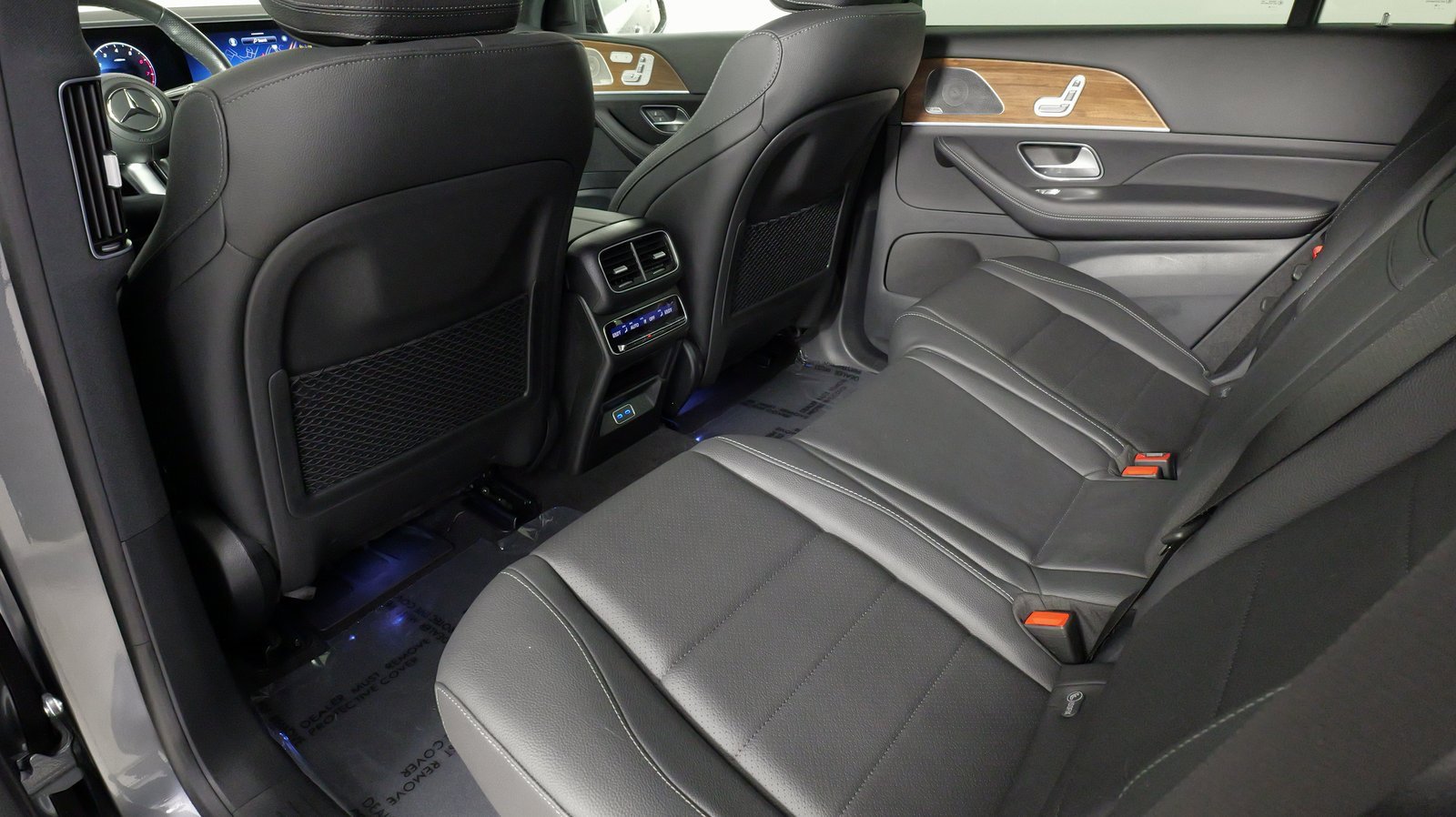 Used 2024 Mercedes-Benz GLS 450 4MATIC w/ AMG Line Exterior image 37