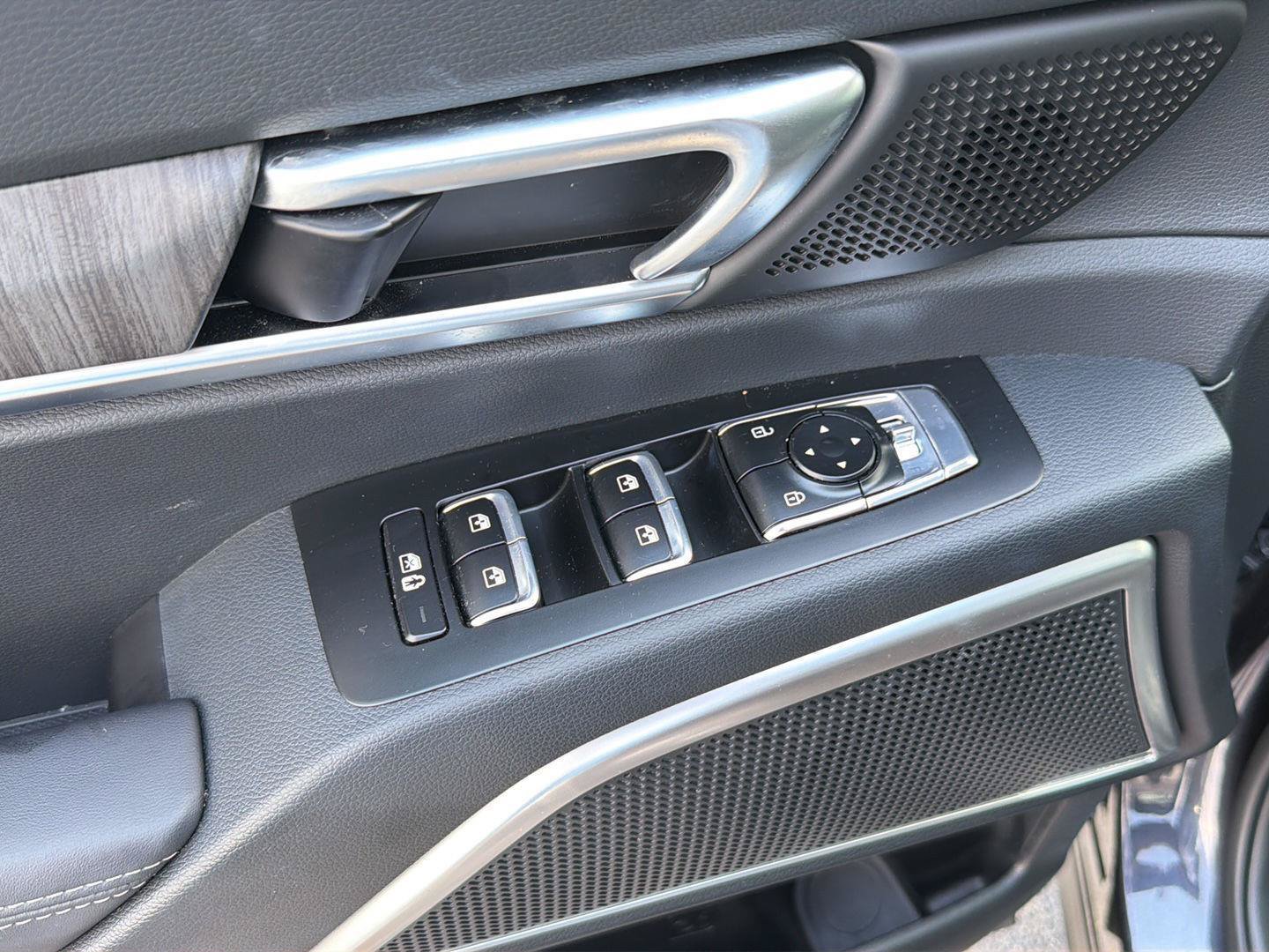 Used 2025 Kia Telluride EX FWD image 35