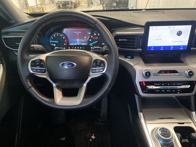Used 2023 Ford Explorer XLT w/ Equipment Group 202A image 2