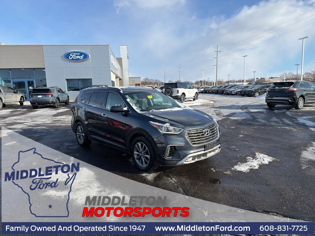 Used 2017 Hyundai Santa Fe SE image 1