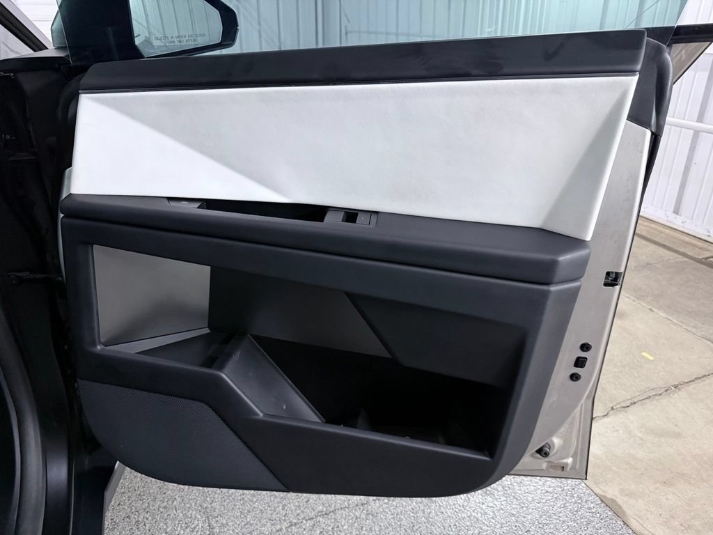 Used 2024 Tesla Cybertruck Cyberbeast AWD/4WD image 49