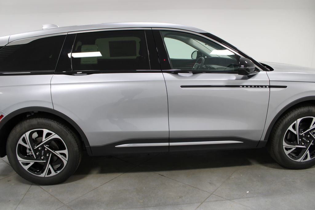 New 2026 Lincoln Nautilus Premier image 10