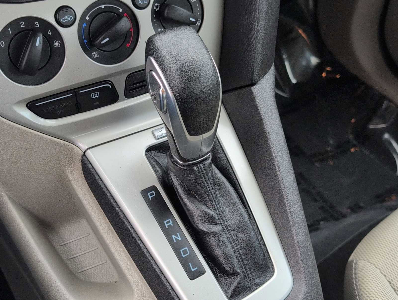 Used 2013 Ford Focus SE image 27