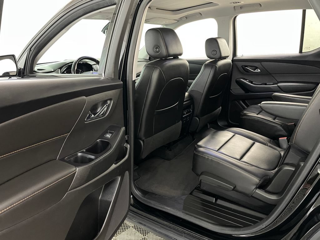 Used 2020 Chevrolet Traverse RS AWD/4WD image 44